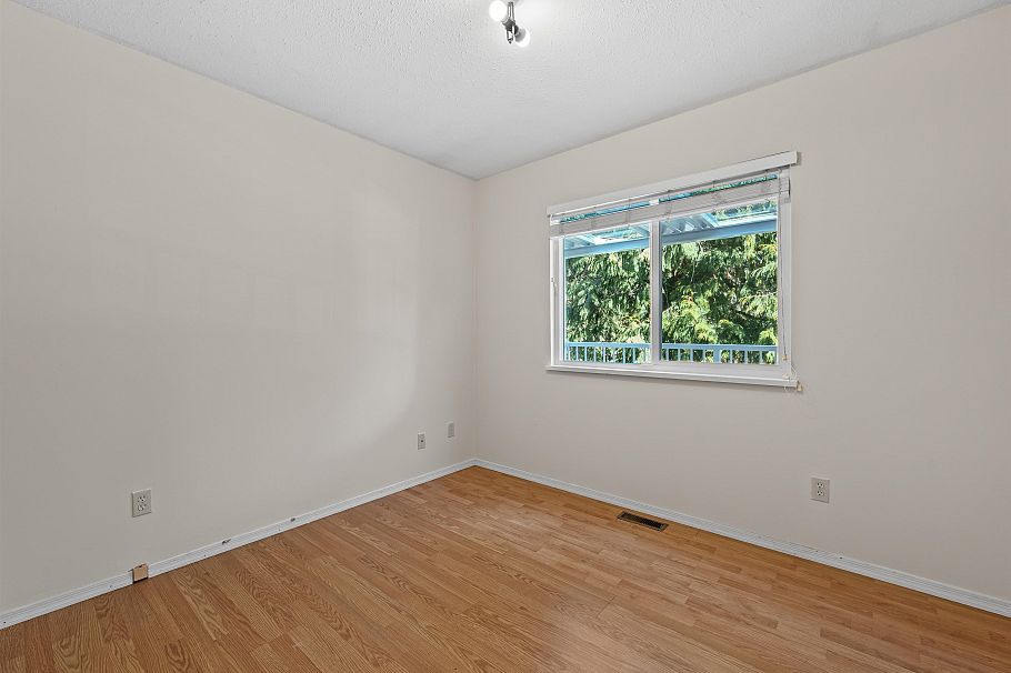 4125 Lynn Valley Road North Vancouver, BC - 21