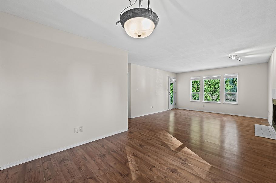 4125 Lynn Valley Road North Vancouver, BC - 14