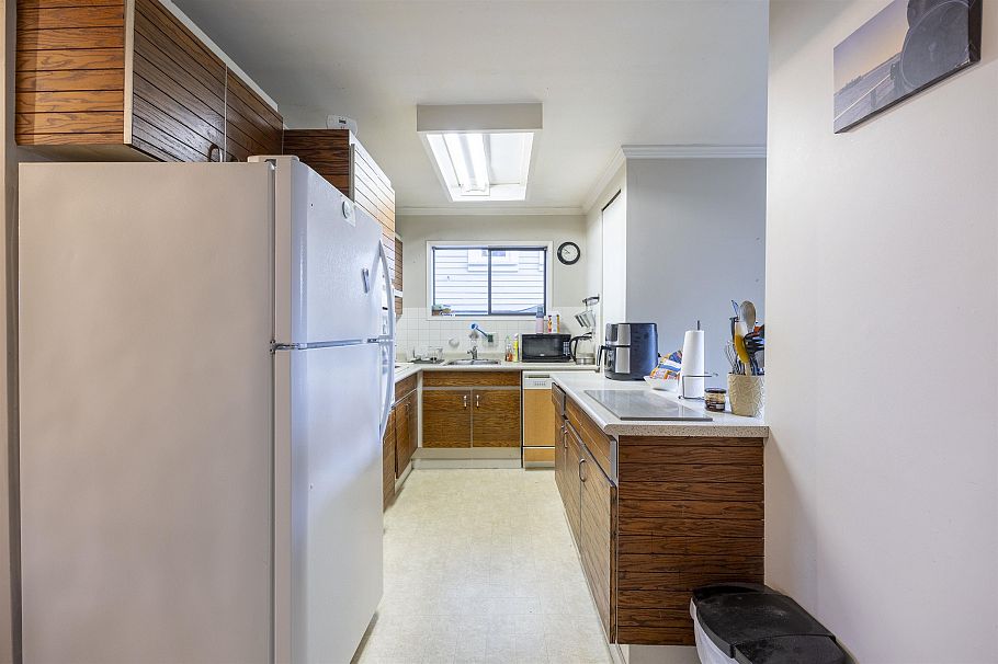 826 E 13th Avenue Vancouver, BC - 28