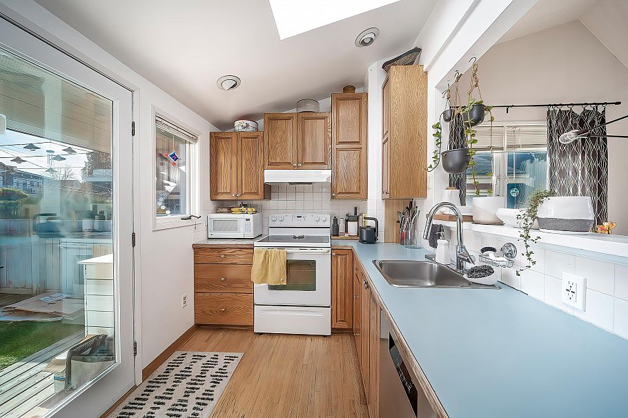 826 E 13th Avenue Vancouver, BC - 13