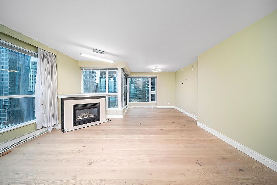 1401 560 Cardero Street Vancouver, BC - 3