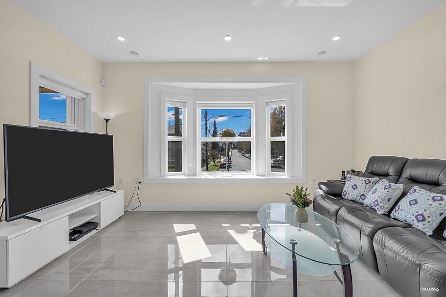 2915 Horley Street Vancouver, BC - 22