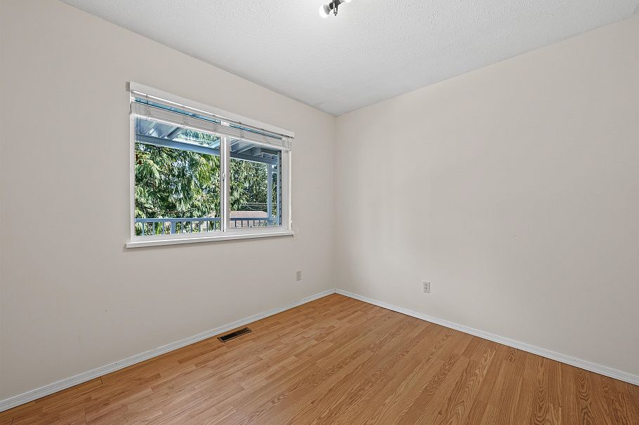 4125 Lynn Valley Road North Vancouver, BC - 22