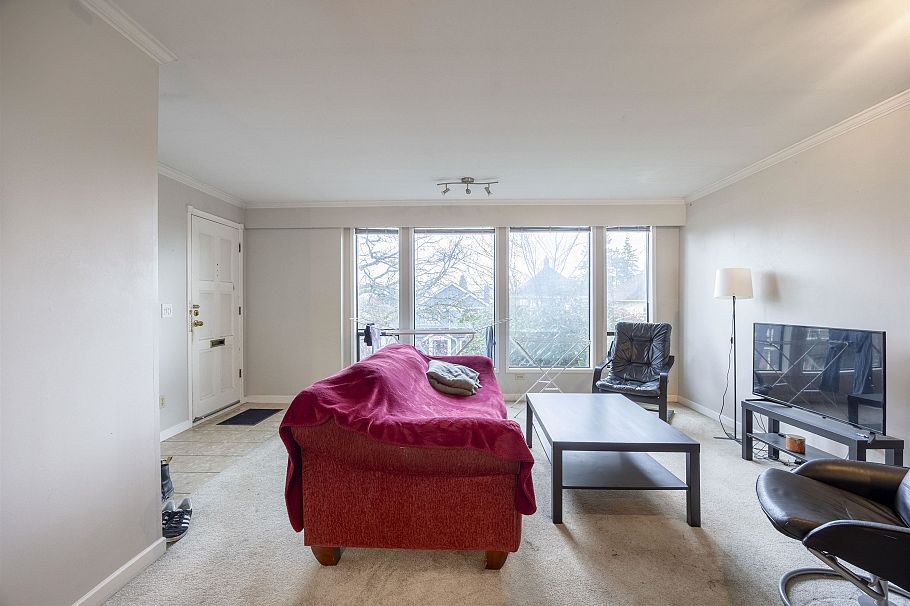 826 E 13th Avenue Vancouver, BC - 32