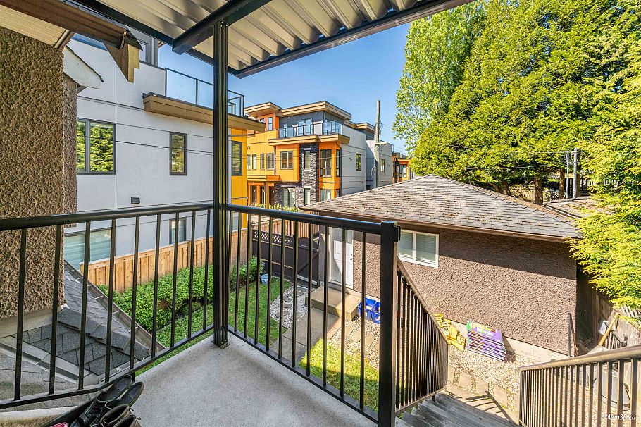 7531 Oak Street Vancouver, BC - 32