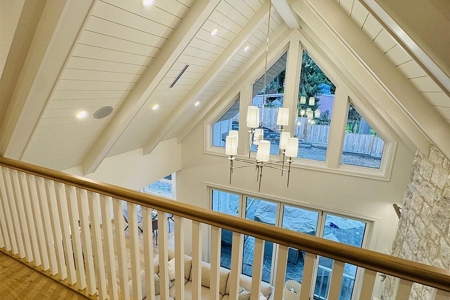 690 E Windsor Road North Vancouver, BC - 23