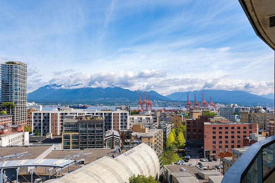 1703 63 Keefer Place Vancouver, BC - 2