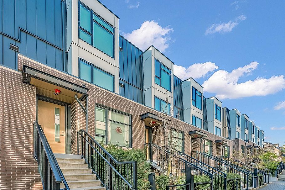 7623 Yukon Street Vancouver, BC - 2