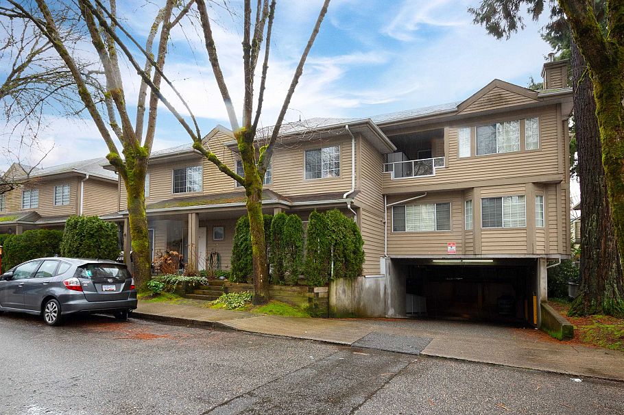 10 815 Tobruck Avenue North Vancouver, BC - 30