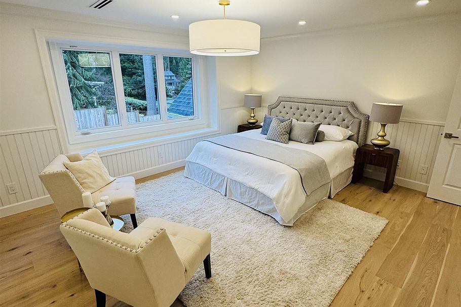 690 E Windsor Road North Vancouver, BC - 19