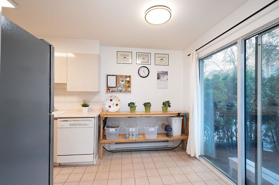 10 815 Tobruck Avenue North Vancouver, BC - 19