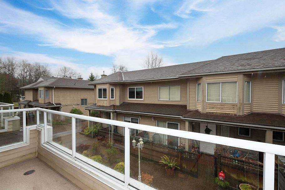 10 815 Tobruck Avenue North Vancouver, BC - 23