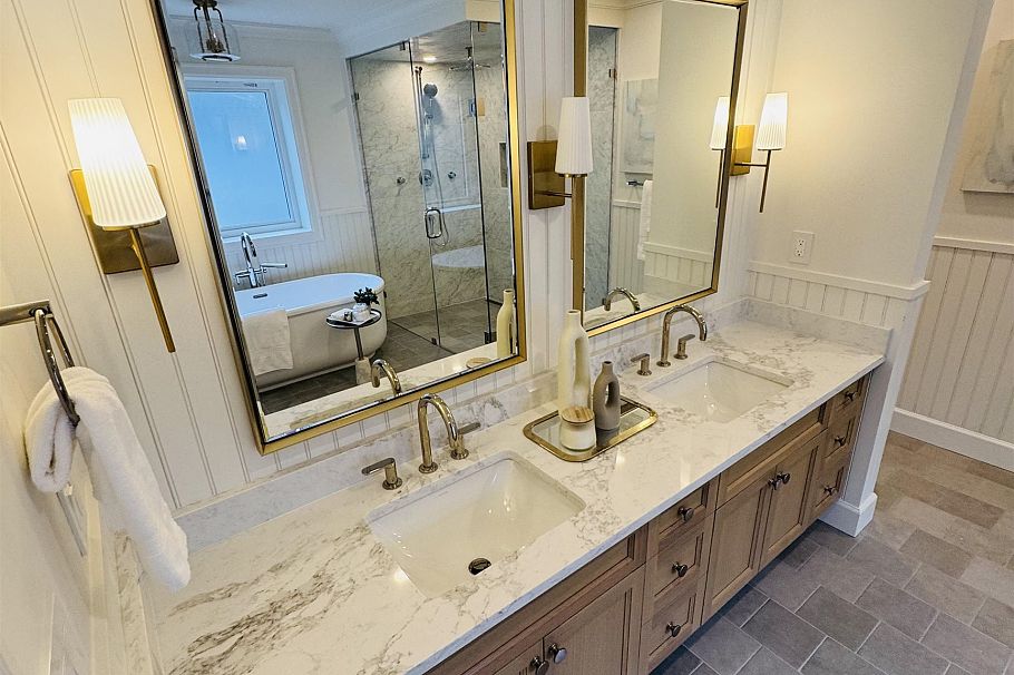 690 E Windsor Road North Vancouver, BC - 18