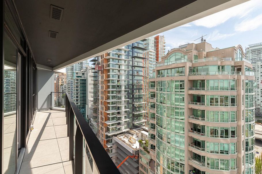 1701 889 Pacific Street Vancouver, BC - 25