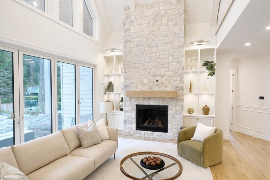 690 E Windsor Road North Vancouver, BC - 5