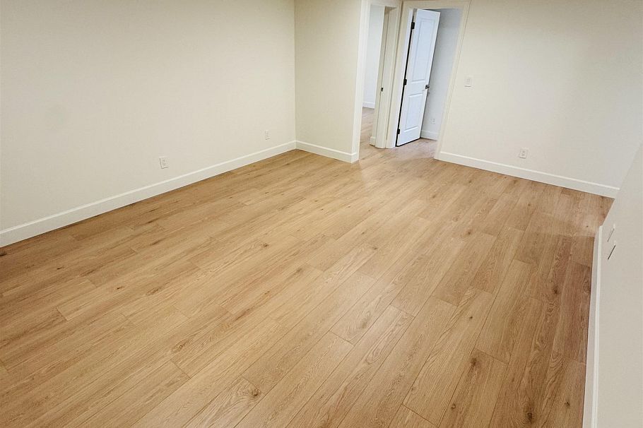 690 E Windsor Road North Vancouver, BC - 29