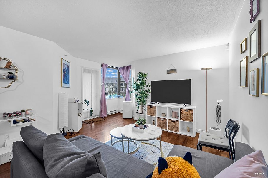 308 3588 Crowley Drive Vancouver, BC - 8