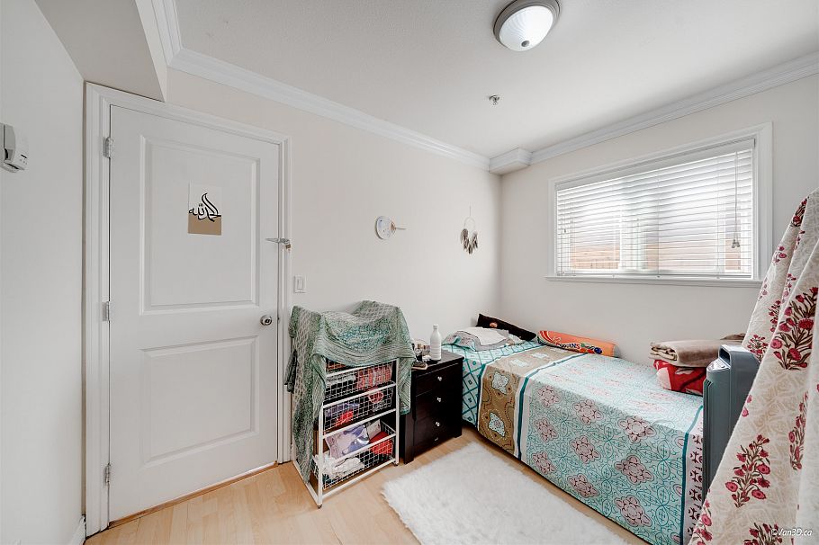 7531 Oak Street Vancouver, BC - 17