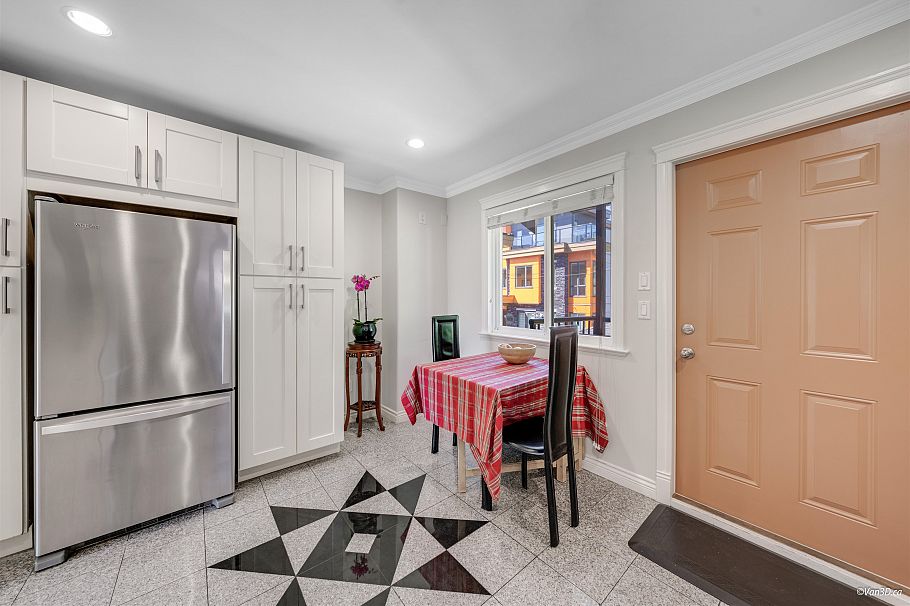 7531 Oak Street Vancouver, BC - 10