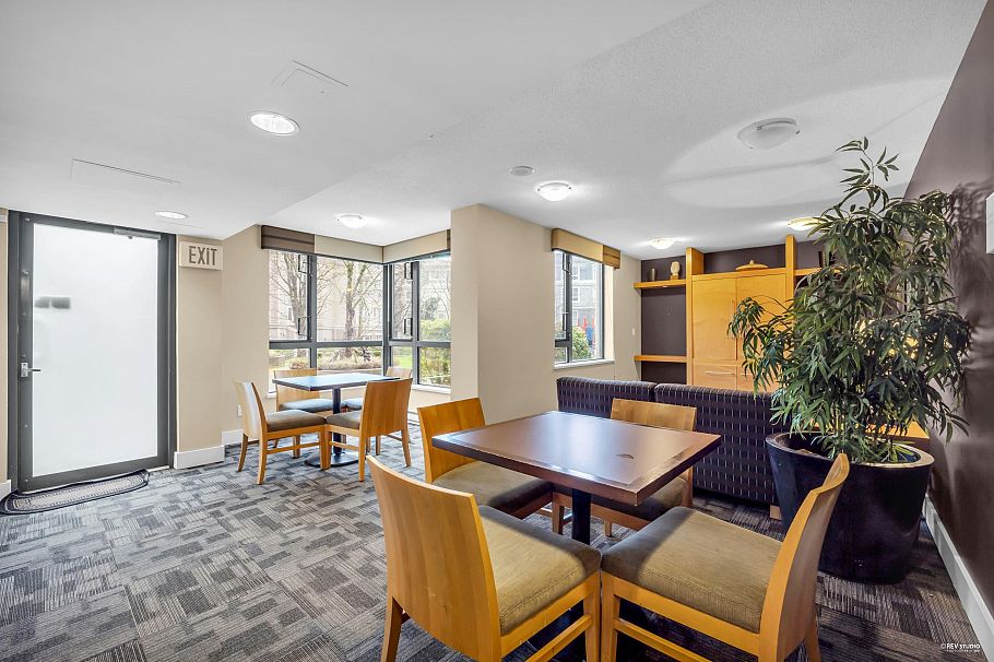 308 3588 Crowley Drive Vancouver, BC - 23