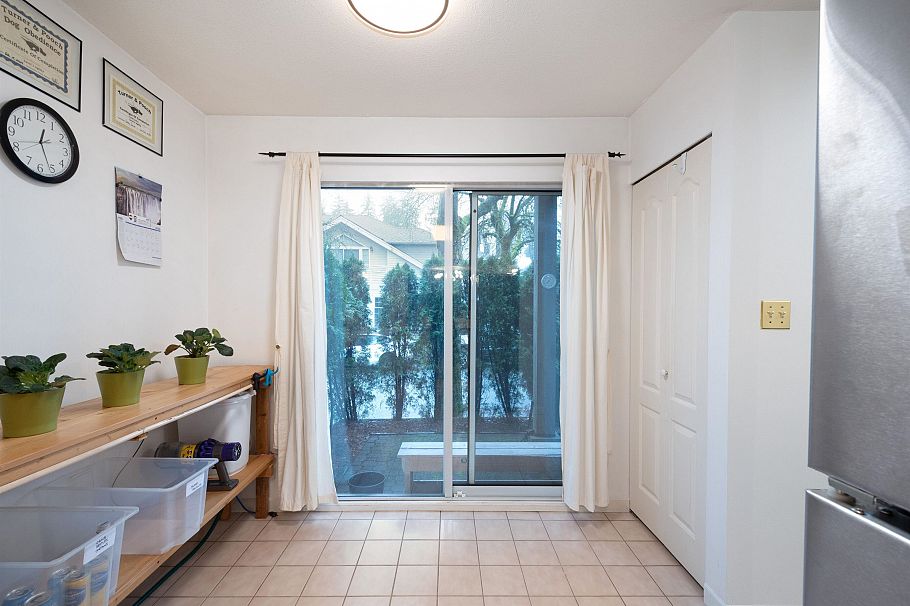 10 815 Tobruck Avenue North Vancouver, BC - 18