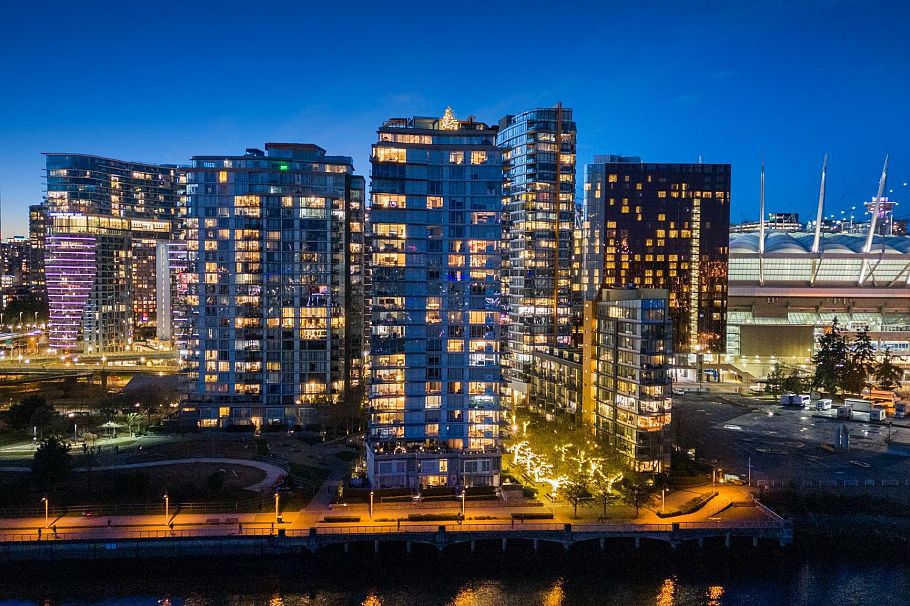 903 8 Smithe Mews Vancouver, BC - 33