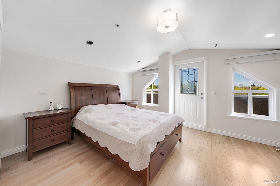 7531 Oak Street Vancouver, BC - 13