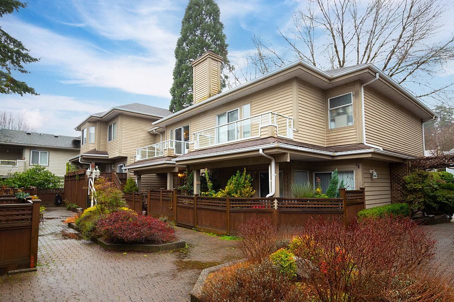 10 815 Tobruck Avenue North Vancouver, BC - 29