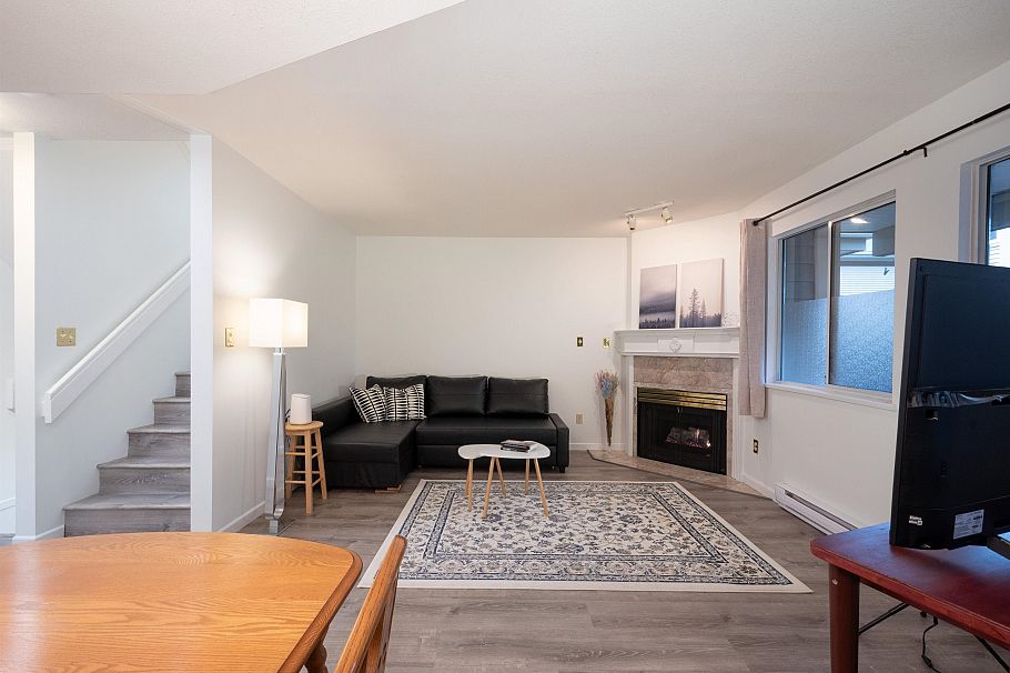 10 815 Tobruck Avenue North Vancouver, BC - 8