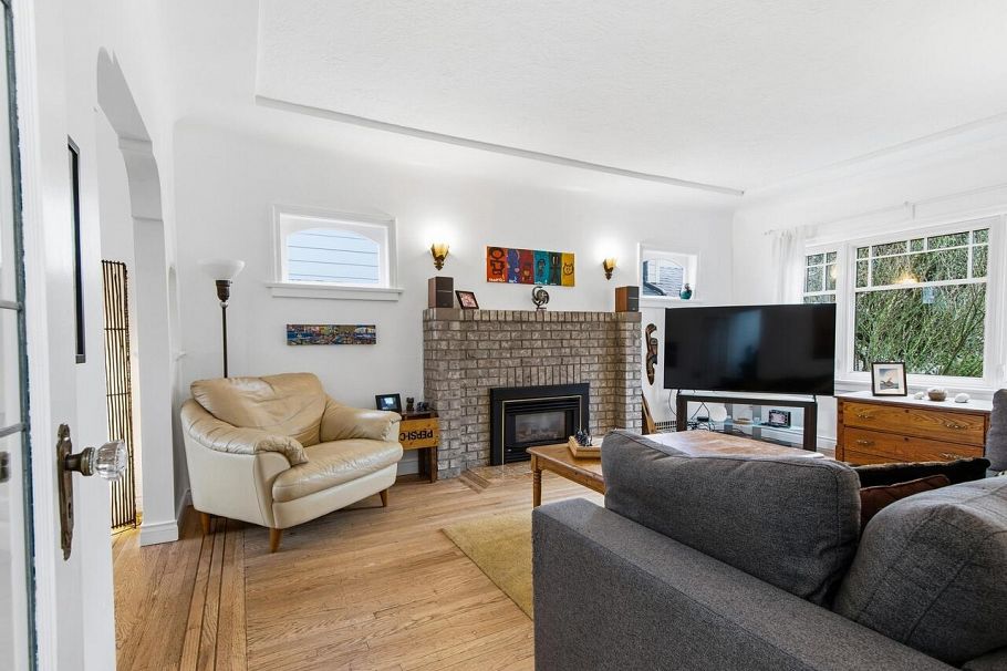 3039 Grant Street Vancouver, BC - 3