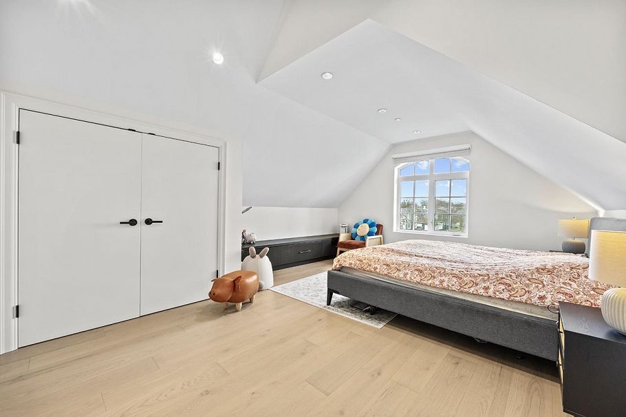 986 Renfrew Street Vancouver, BC - 13