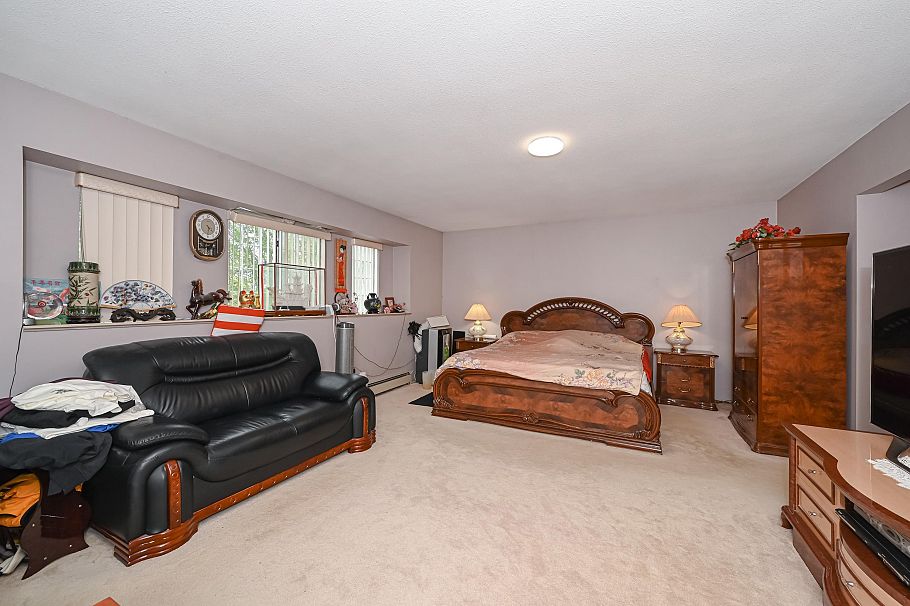 6889 Kerr Street Vancouver, BC - 11