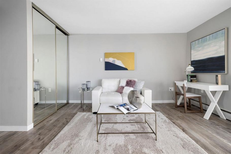 2106 1330 Harwood Vancouver, BC - 13