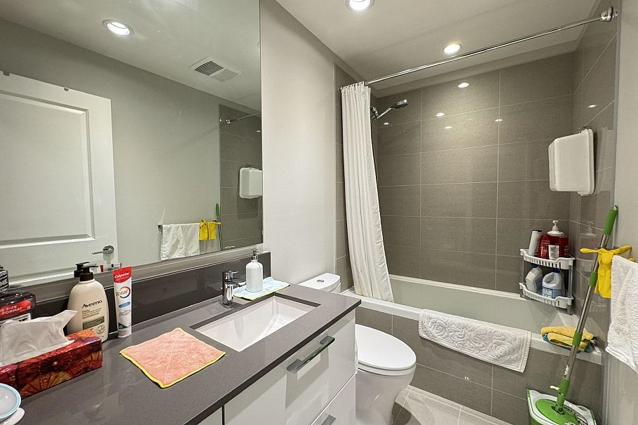 501 3487 Binning Road Vancouver, BC - 24