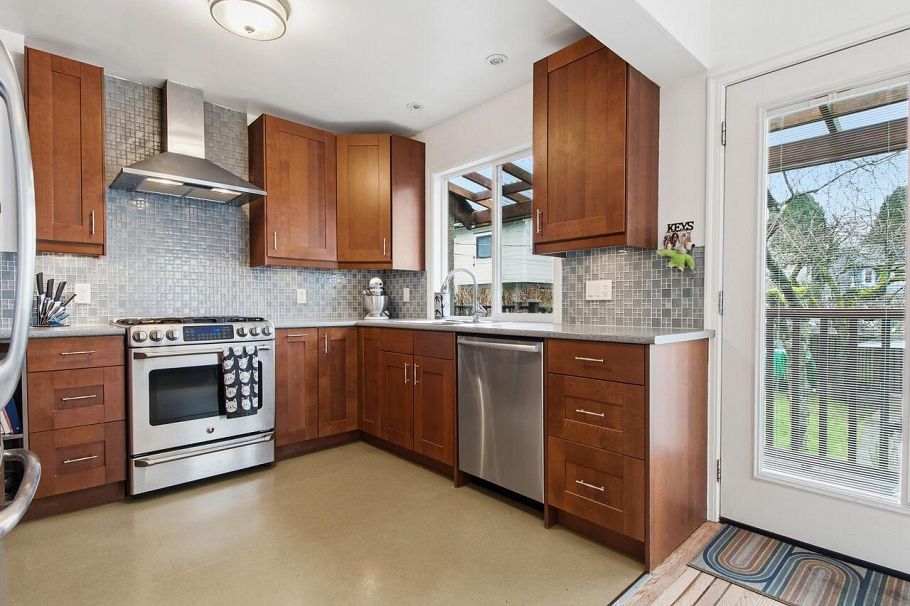 3039 Grant Street Vancouver, BC - 10