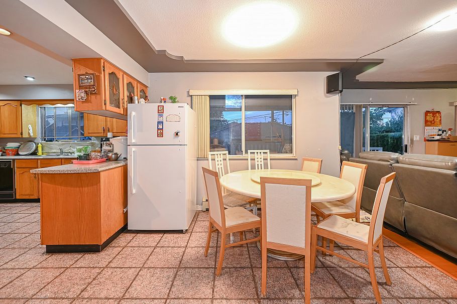 6889 Kerr Street Vancouver, BC - 9