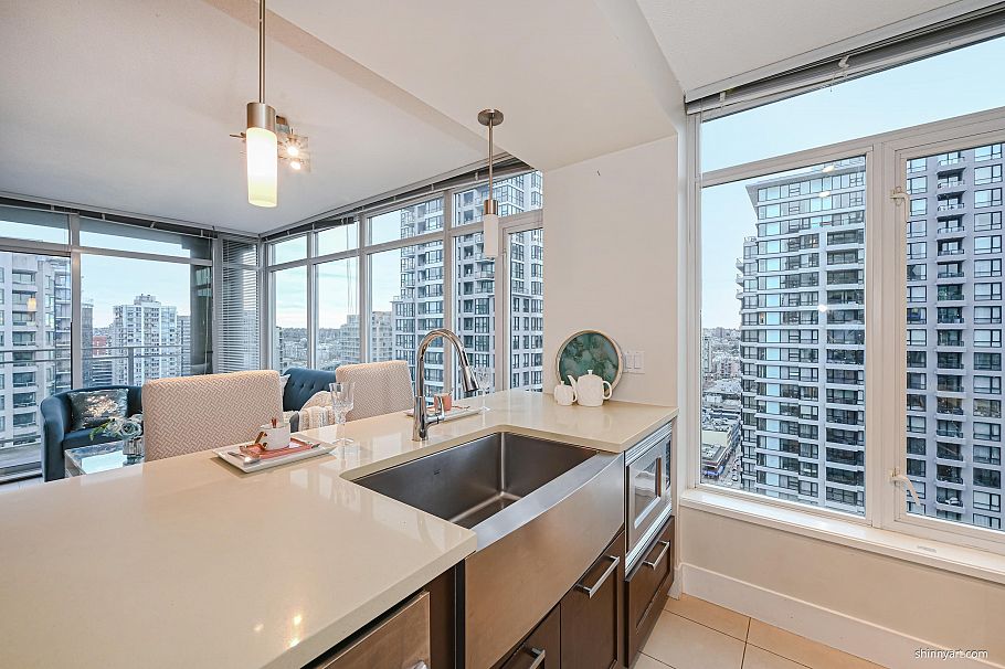 2407 888 Homer Street Vancouver, BC - 2