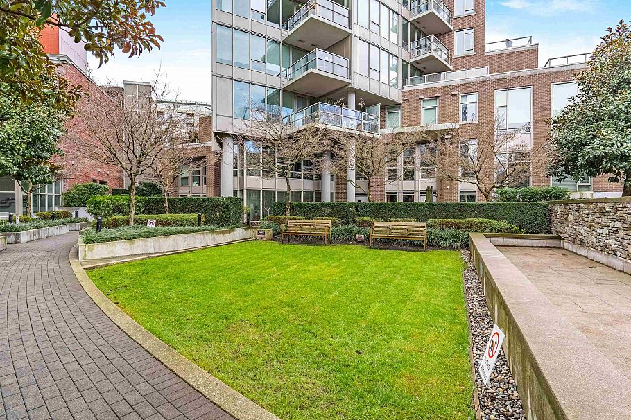 704 445 W 2nd Avenue Vancouver, BC - 25