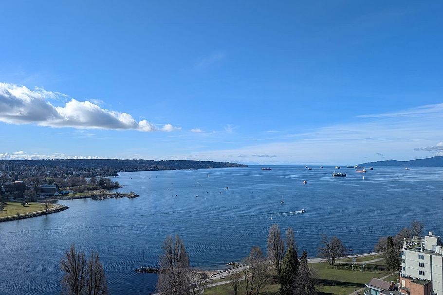 2106 1330 Harwood Vancouver, BC - 3