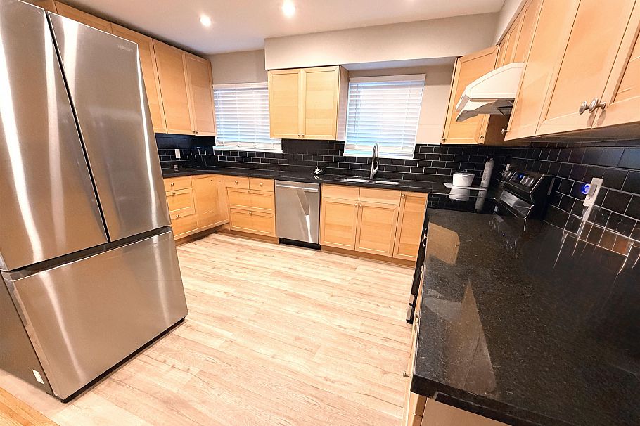 4882 Moss Street Vancouver, BC - 6