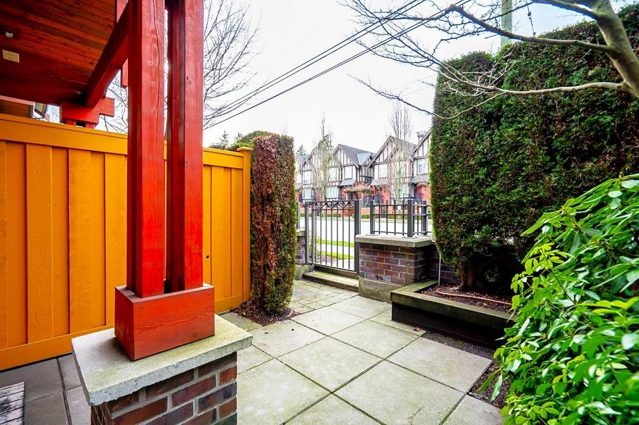 5946 Oak Street Vancouver, BC - 37