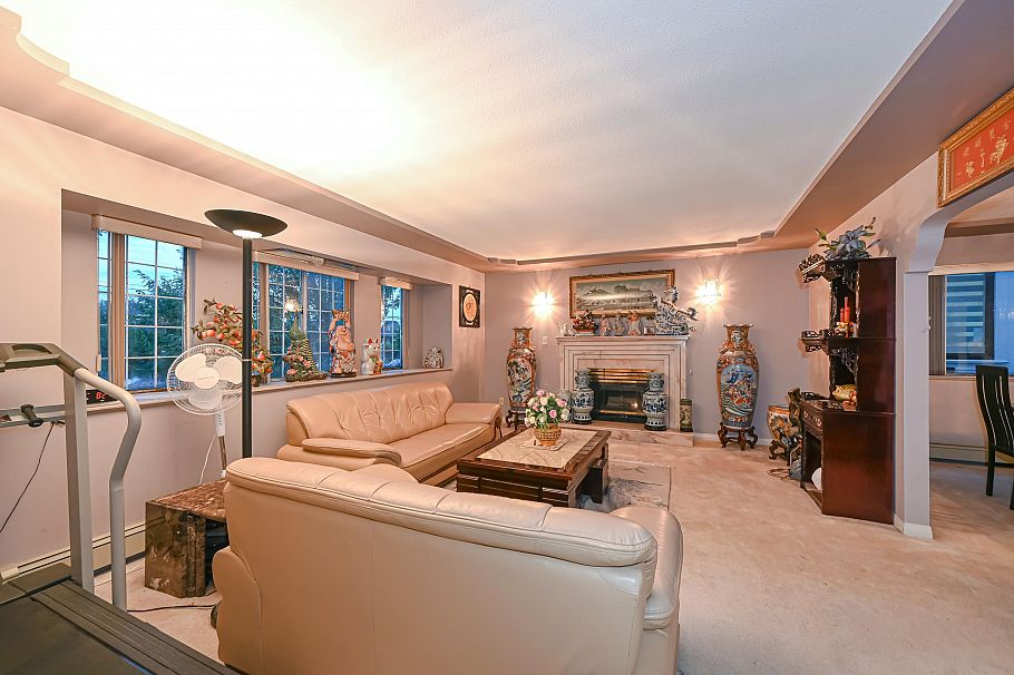 6889 Kerr Street Vancouver, BC - 6