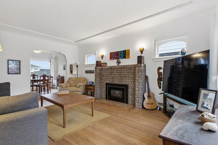 3039 Grant Street Vancouver, BC - 2