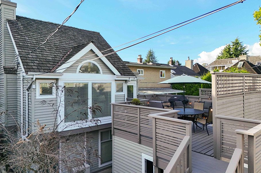 1346 Laburnum Street Vancouver, BC - 29