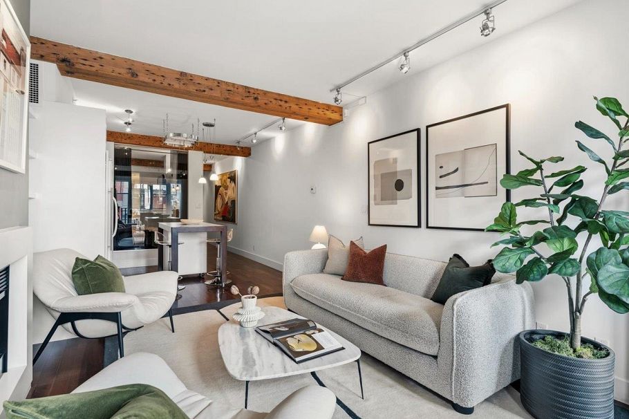 301 1275 Hamilton Street Vancouver, BC - 4