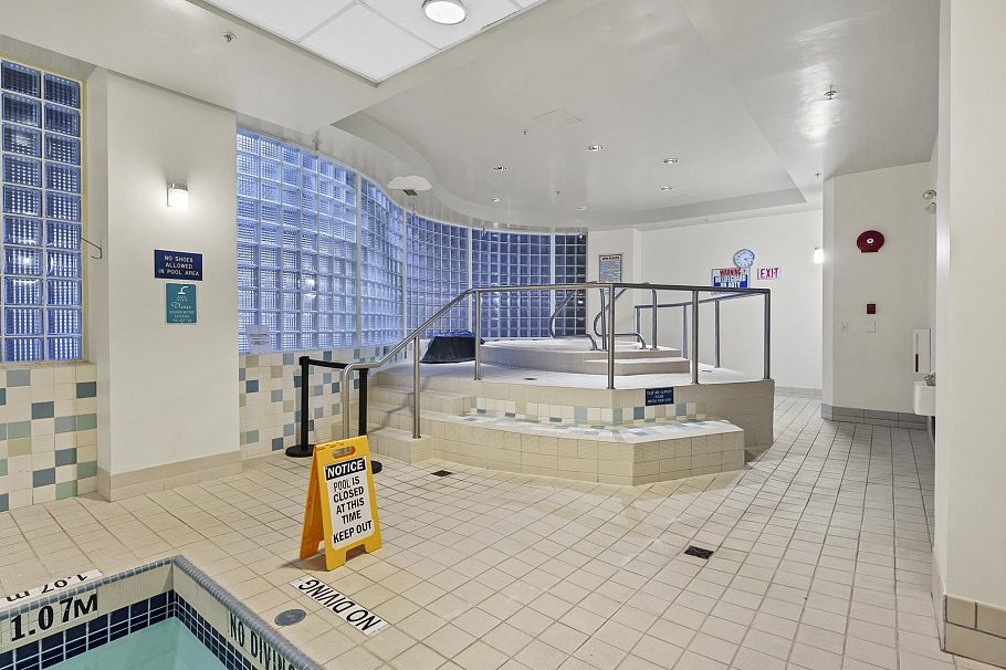 308 1688 Robson Street Vancouver, BC - 19