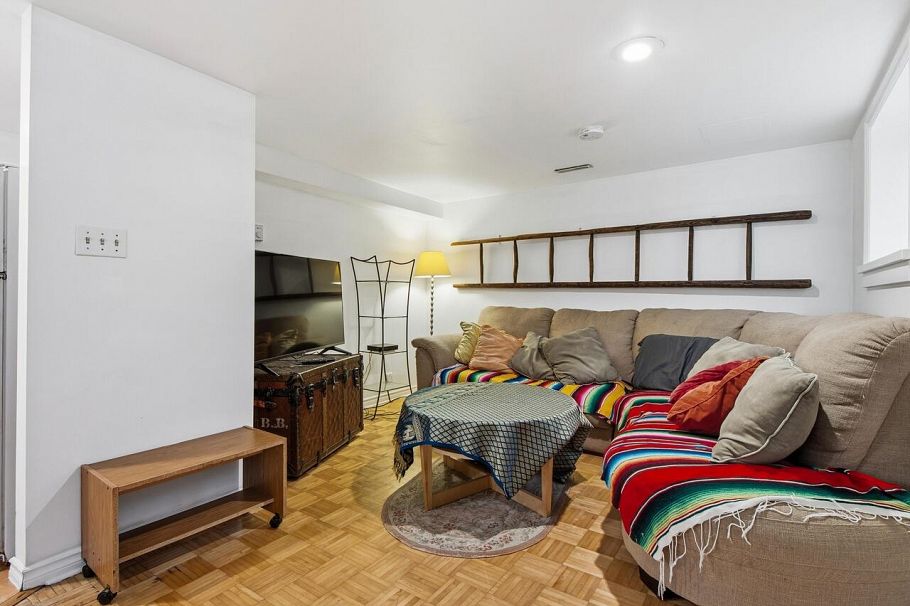 3039 Grant Street Vancouver, BC - 21