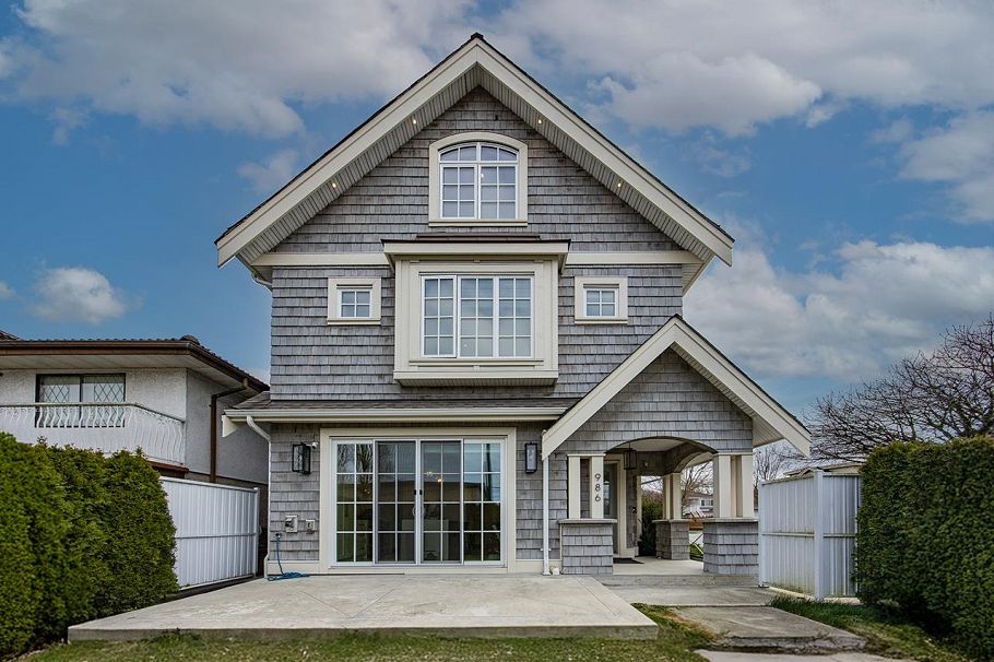 986 Renfrew Street Vancouver, BC - 1