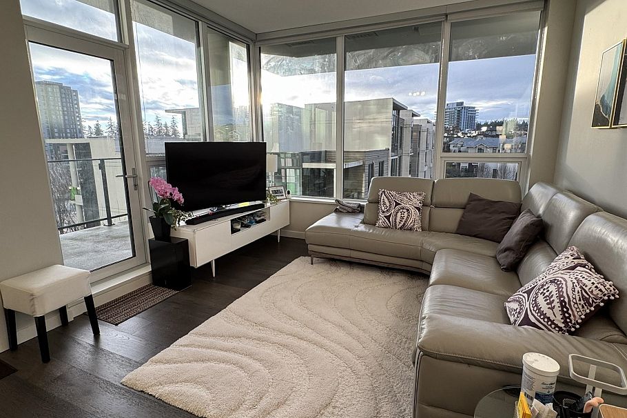 501 3487 Binning Road Vancouver, BC - 1