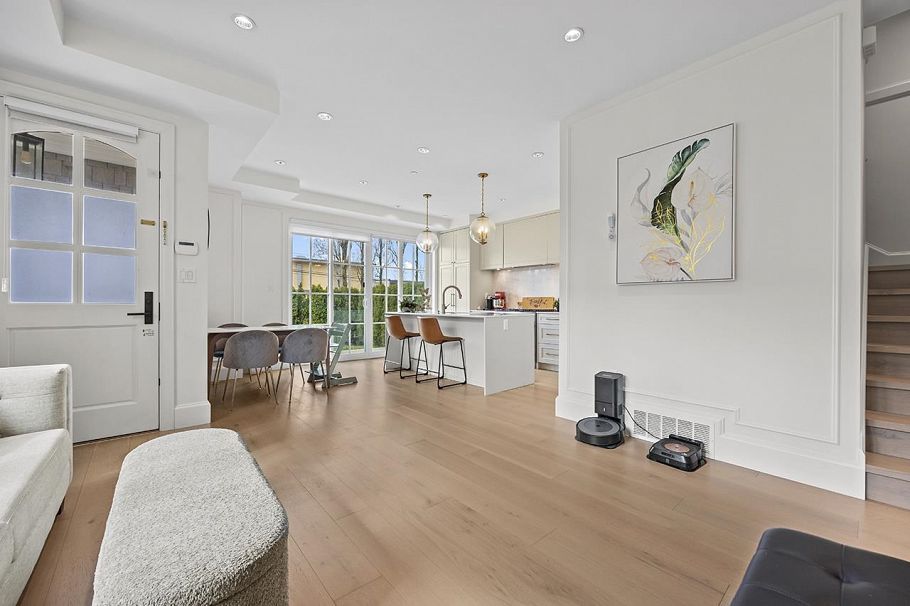 986 Renfrew Street Vancouver, BC - 9